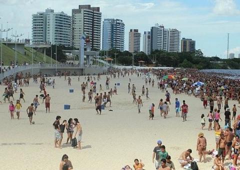Corpo de bombeiros recomenda interdição da Praia da Ponta Negra em Manaus
