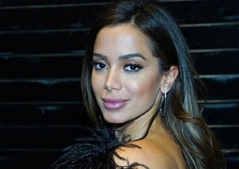 Anitta revela ser bissexual e conta qual foi a reação da sua mãe ao descobrir