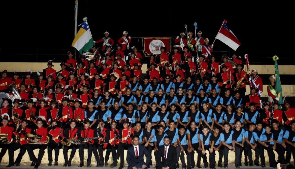 Banda Falcão Imperial apresenta concerto em Shopping de Manaus