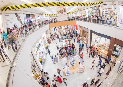  Saiba como vai funcionar o comércio no feriado desta terça em Manaus