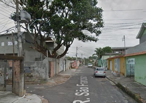 Rapaz de 18 anos é morto após brigar com trio em Manaus