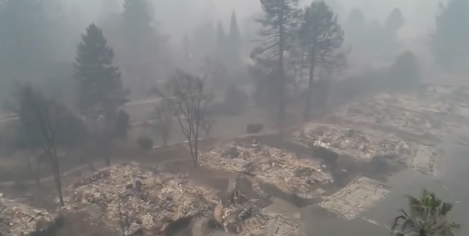 Incêndio nos EUA: 1,3 mil estão desaparecidos; 79 mortes confirmadas