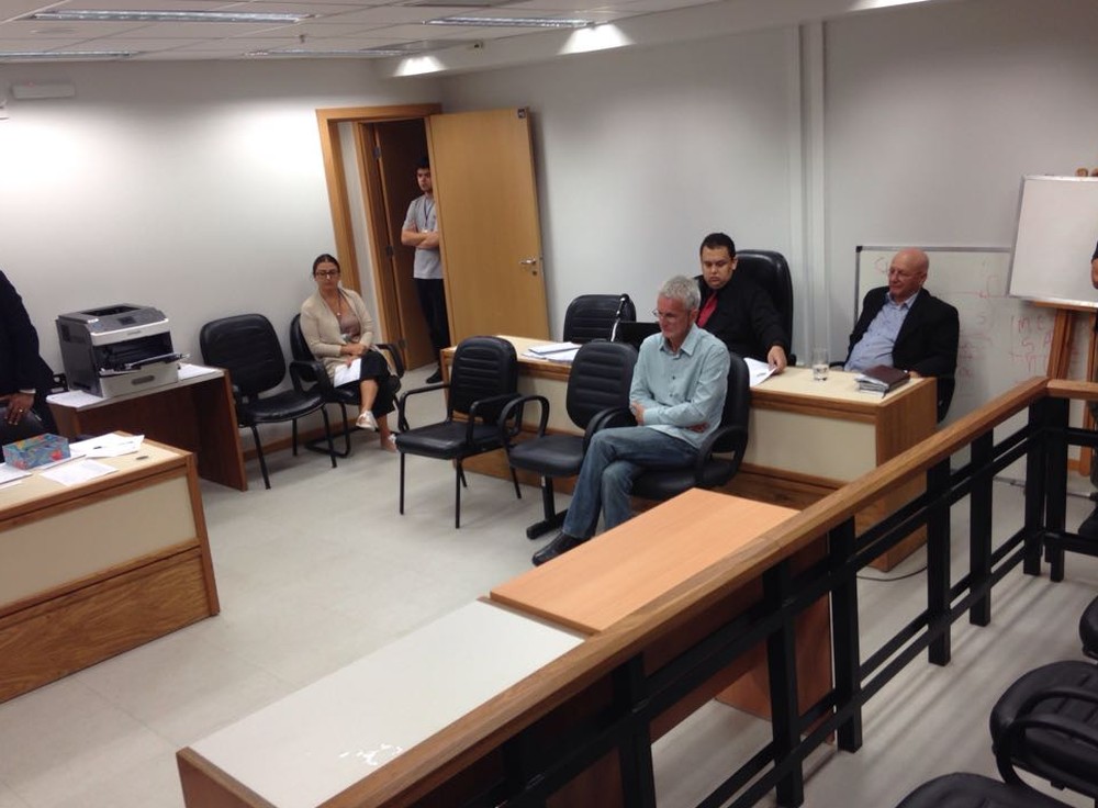 Acusado de matar e concretar a mãe em 2015 é julgado 