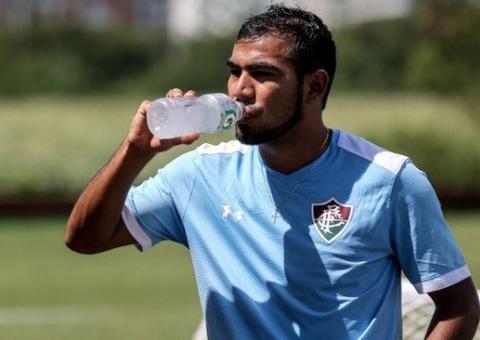 Contra o Ceará, Flu tenta acertar defesa para se afastar do Z-4