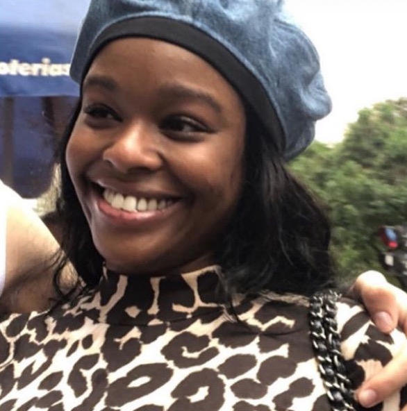 Após polêmicas, Azealia Banks se emociona e doa dinheiro para minipastora em SP