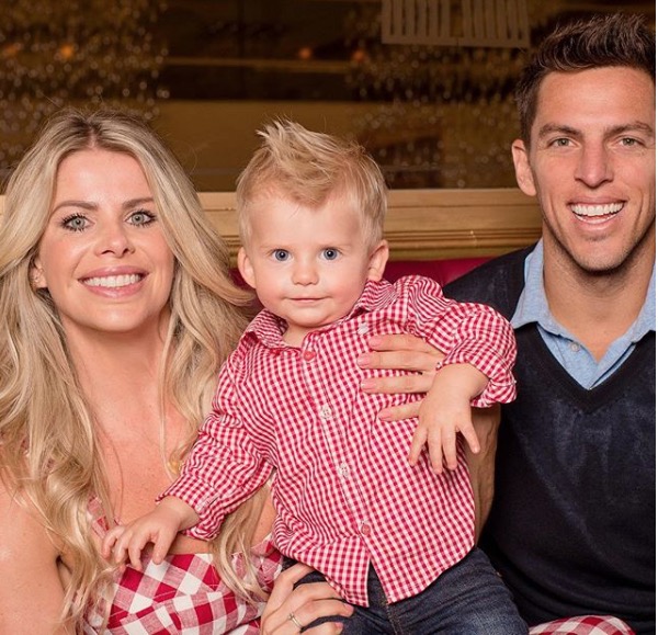 Karina Bacchi e Amaury Nunes se casam em sigilo antes de festão