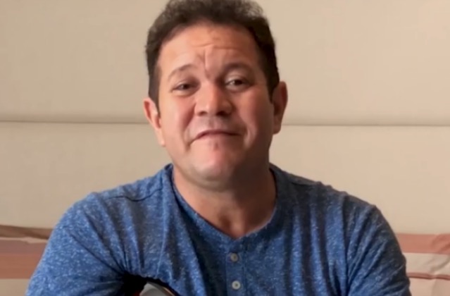 Ximbinha coloca Calypso alto para tocar e cai aos prantos por Joelma, diz Leo Dias