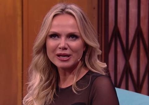 Eliana fala sobre masturbação feminina e dá chicotadas em Tatá Werneck