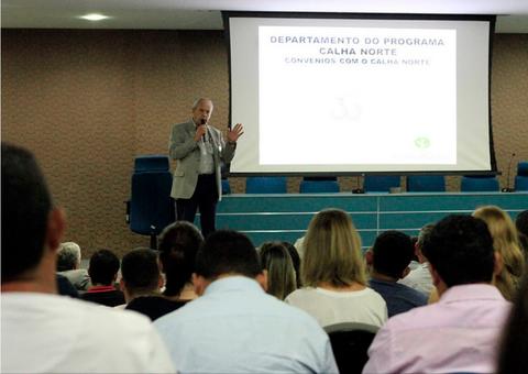 Simpósio discute recursos do Programa Calha Norte para municípios do Amazonas