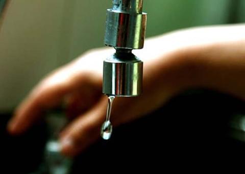 Problema em adutora deixa três zonas de Manaus sem água nesta quinta-feira