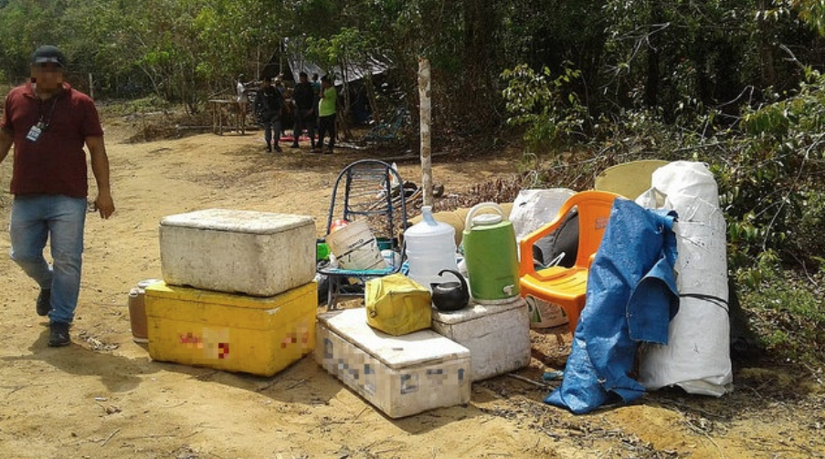 Após sete anos, invasores voltam a ocupar terreno e tem barracos demolidos em Manaus