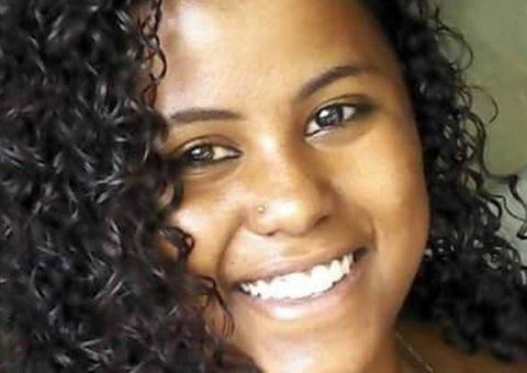 Avó não consegue impedir neto de matar namorada, vai atrás dele e acaba atropelada