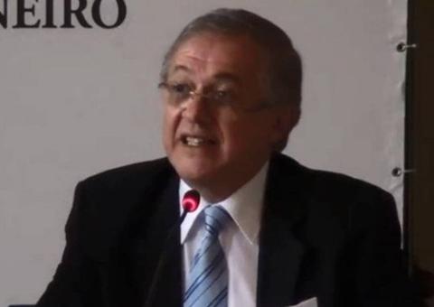 Bolsonaro anuncia Ricardo Vélez Rodríguez como ministro de Educação