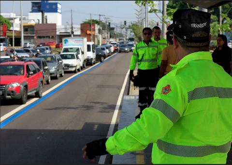 Faixa azul volta a atender apenas transporte coletivo e veículos autorizados em Manaus