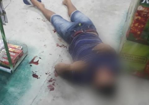 Homem anuncia assalto e é morto por cliente dentro de empório no Amazonas 