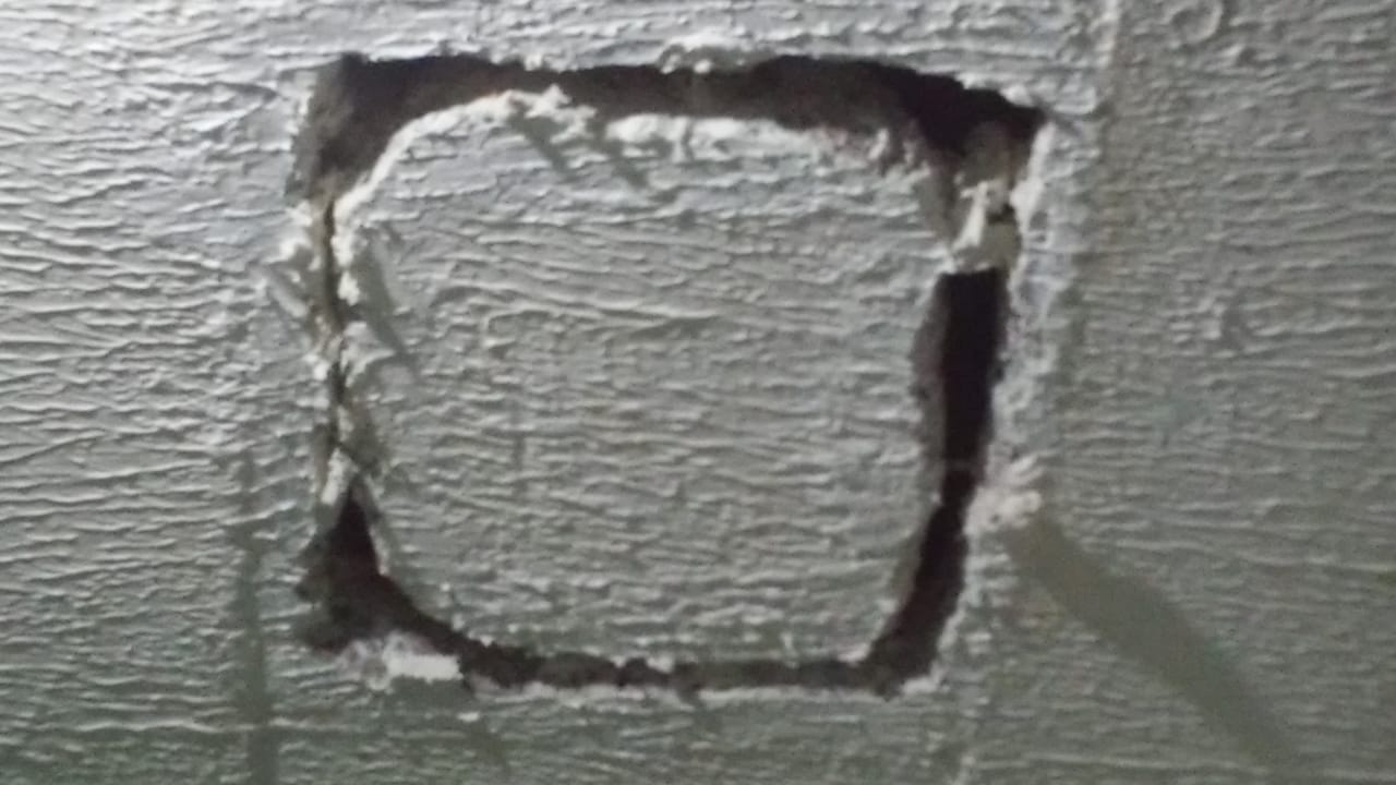 Em Manaus, polícia flagra buraco no teto de cela do CDPM2 e frustra plano de fuga