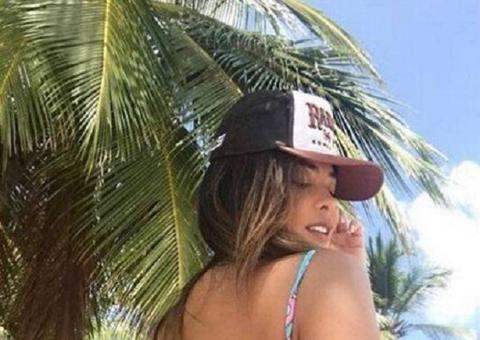 Em Portugal, Geisy Arruda exibe fotos de close em bumbum e marquinha sexy