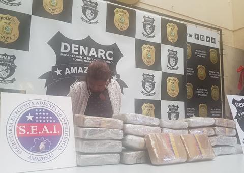 Mulher é presa com droga em embarcação no porto de Manaus 