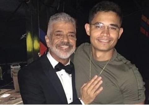 Lulu Santos se declara para namorado durante show