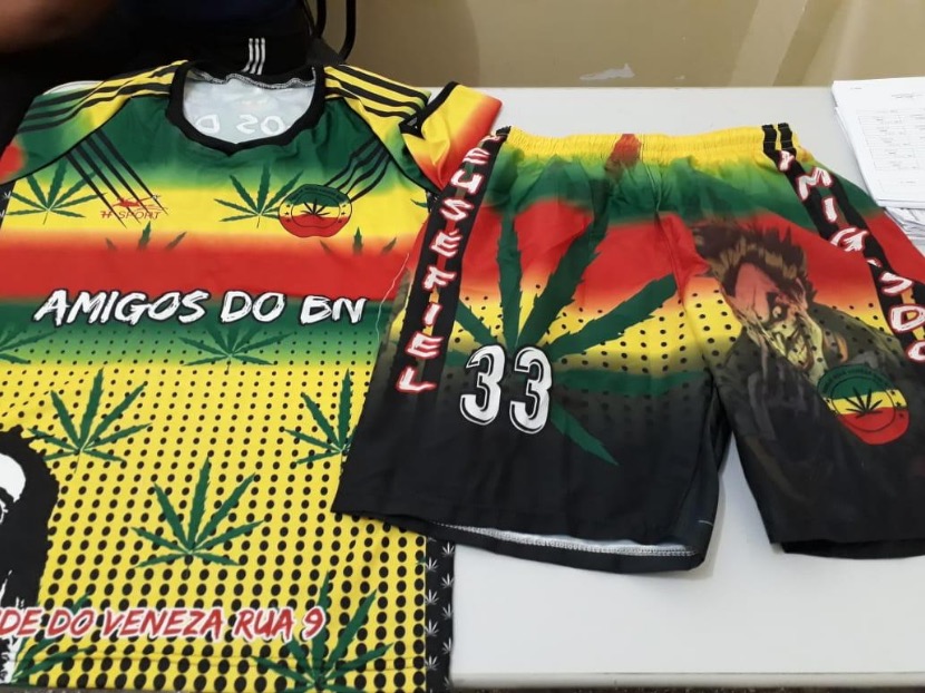 Cinco mulheres são detidas em presídios com drogas, roupas de apologia ao crime e cimento nas partes íntimas