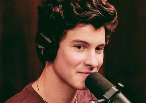 Shawn Mendes choca ao dizer que fuma maconha e fãs se dizem decepcionados