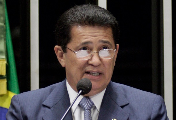 CMM leva 14 anos para julgar e aprovar contas de Alfredo na Prefeitura de Manaus 