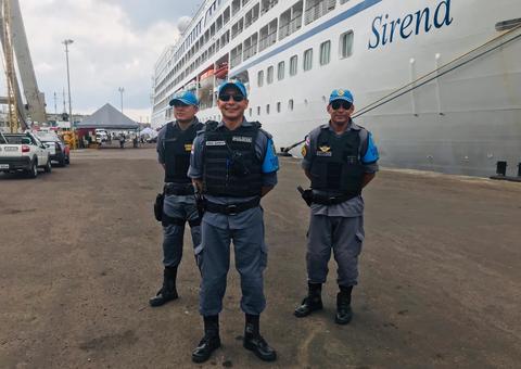 Policiamento é reforçado para temporada turística de cruzeiros no Amazonas   