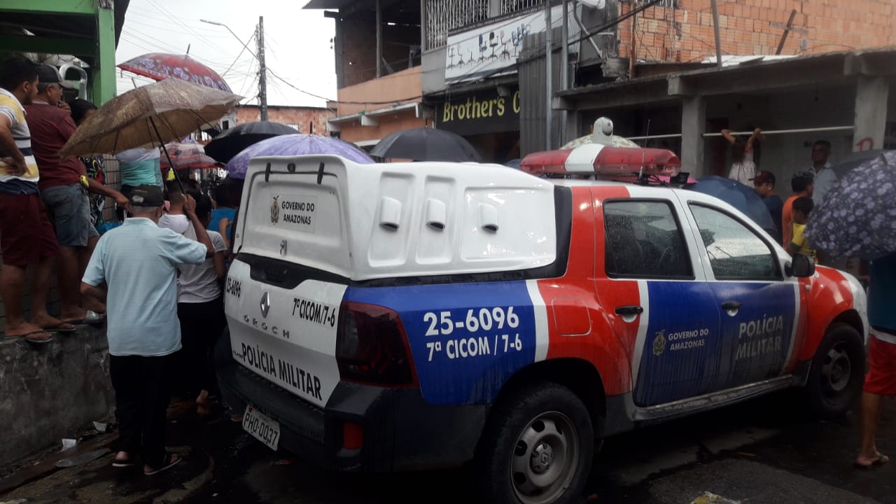 Taxista é morto com três tiros na cabeça ao sair para trabalhar em Manaus