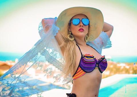 Ex-bbb Patrícia Leitte posa de biquíni após recauchutagem 