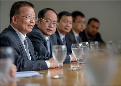   Prefeitura recebe comitiva chinesa que estuda investimentos em Manaus