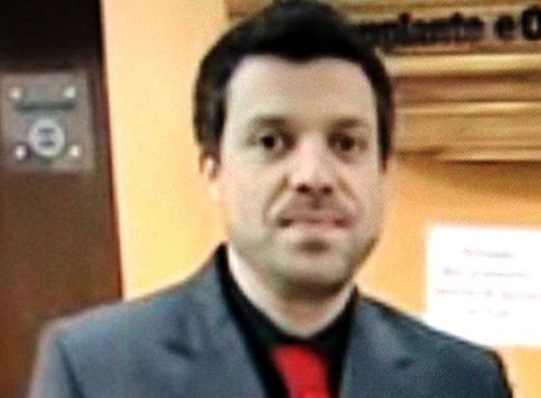 Dentista suspeito matar concorrentes que o levaram a falência é preso 