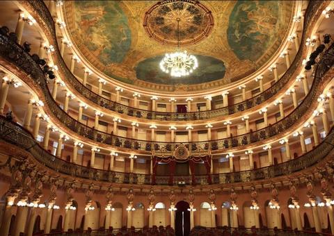 Espetáculos terão apresentações gratuitas no Teatro Amazonas nesta quinta