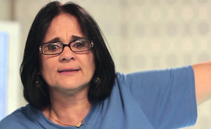 Bolsonaro convida Damares Alves para Direitos Humanos e desagrada setor evangélico