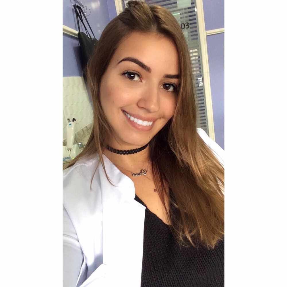 Dentista suspeita de traficar drogas é presa pela polícia 