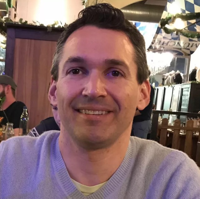 Homem morre após inalar gás tóxico durante aula de natação em academia