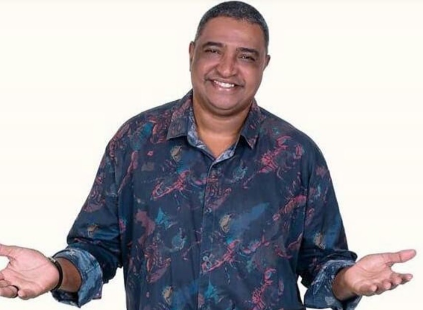  Sambistas se reúnem na Timboca para comemorar o Dia do Samba