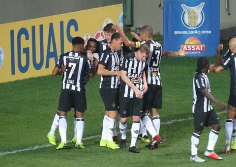 Botafogo desperdiça chances no segundo tempo e perde para o Atlético-MG