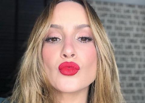 Depois de Ivete Sangalo, Claudia Leitte também limpa palco durante show em SP