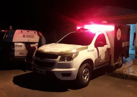 Despidos, tia e sobrinho são encontrados mortos dentro de casa em Manaus