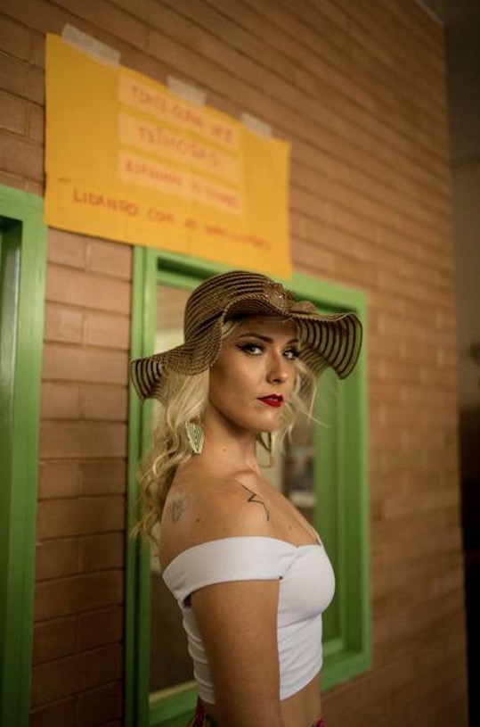 Condenada por matar o amante em motel vence concurso de beleza em cadeia 