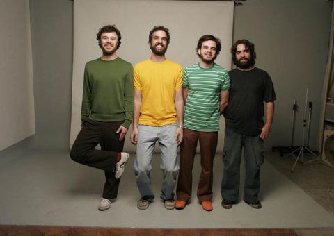 Los Hermanos volta aos palcos para turnê pelo Brasil