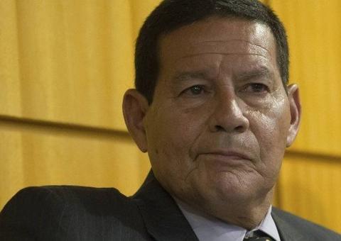 Bolsonaro impõe novo silêncio ao general Mourão e limita espaço do vice no governo