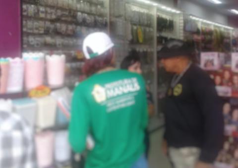 Operação-surpresa interdita uso de som em lojas do Centro