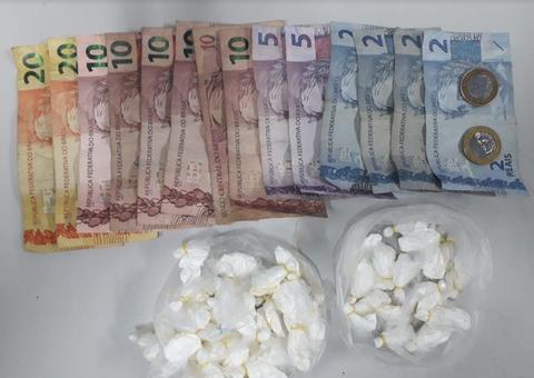 Trio suspeito de tráfico de drogas é preso em Manaus