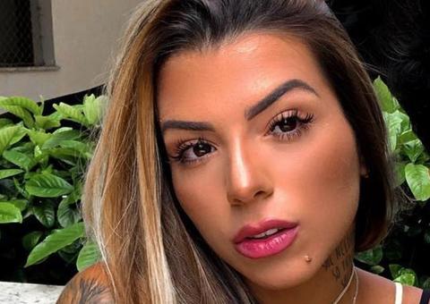  Filha de Maurício Matar posa de fio-dental: 'desculpa, papai'