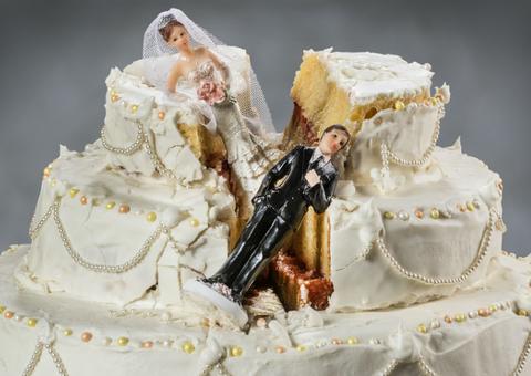 Homem cancela o casamento após reação de noiva a notícia na família