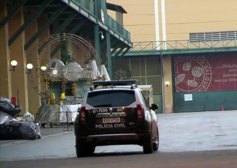 Polícia faz operação contra lavagem de dinheiro em escola de samba