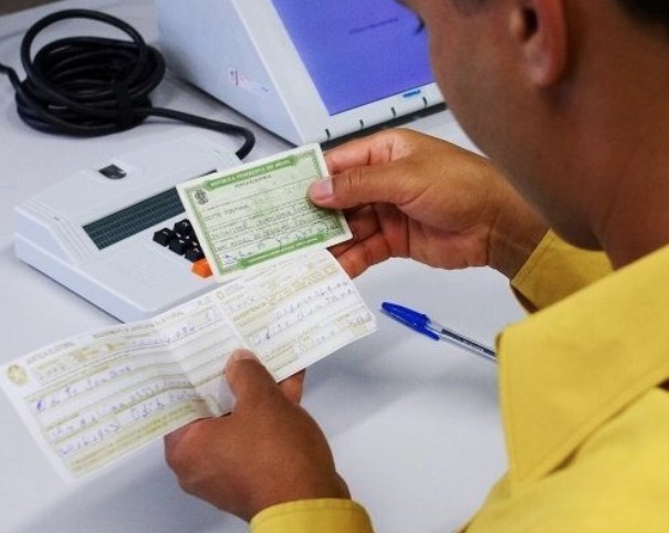 Eleitor que não votou no 1º turno tem até hoje para justificar ausência 