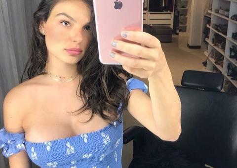 Isis Valverde se irrita e dá resposta atravessada após ser criticada sobre maternidade 