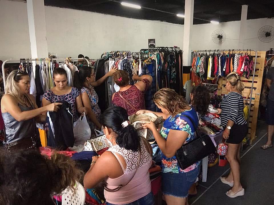 Bazar oferece serviços de SPA gratuitos e opções de presentes a partir de R$1,99